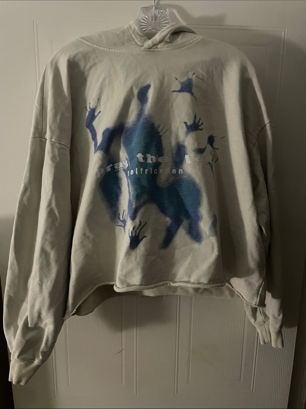 Aelfric Eden Cream Crewneck Sweatshirt with Blue Graphic Handprint